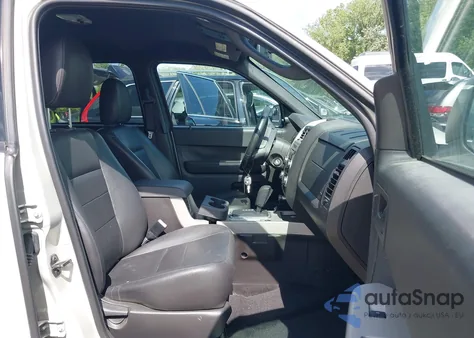 2009 Ford Escape Xlt from USA, damaged, VIN 1FMCU03779KC85237